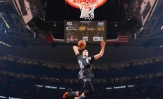 九游体育APP-皮克防线之殇，乌克兰奇迹如何逆转AC米兰的战术神话