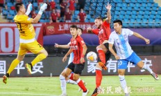 九游娱乐官方网站-上港客场不敌泰达，近期连败