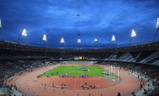 九游娱乐官方-利物浦鏖战丹麦，门迪高光之夜，红军的北欧战役与守护神的崛起