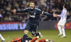 九游APP-世界杯之夜，塔图姆的独舞与团队的胜利