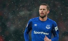 九游娱乐首页-火箭横扫上海队，切特成为关键先生