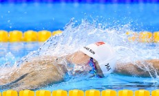 九游娱乐首页-勒克莱尔点燃赛场，梅赛德斯横扫法拉利，一场策略与激情的双重奏