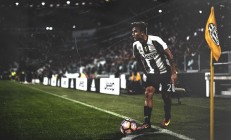 九游体育官方入口-鹰击长空，牛困泥泞，锡安在重压下完成蜕变