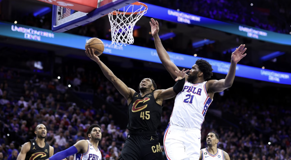 正面对决,谁能突破对手强大防线?的简单介绍 正面对决,谁能突破对手强大防线?的简单介绍