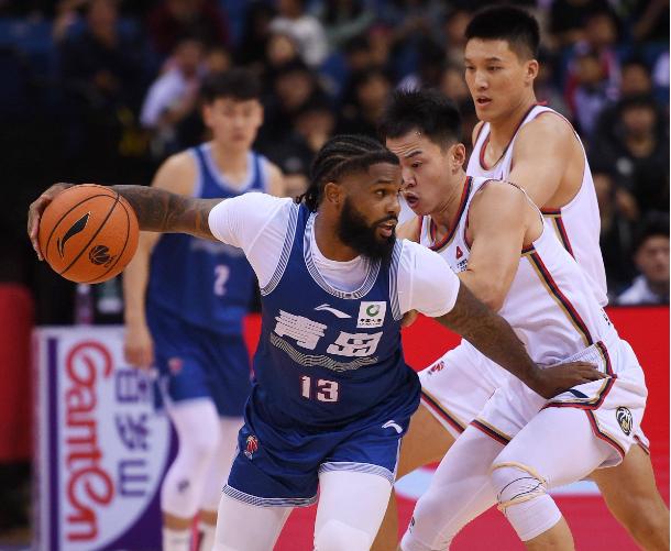 关于南部豪强遭逆袭,积分榜上失宝座的信息 关于南部豪强遭逆袭,积分榜上失宝座的信息