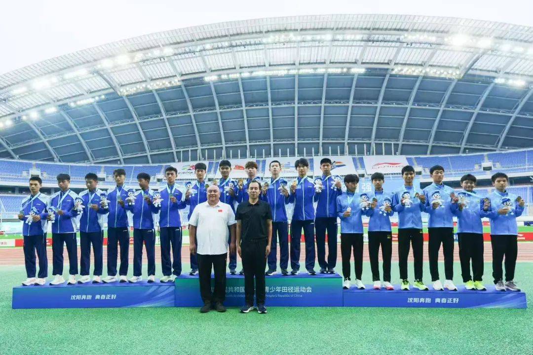 关于排名第一!运动员继续保持状态斩获佳绩的信息 关于排名第一!运动员继续保持状态斩获佳绩的信息