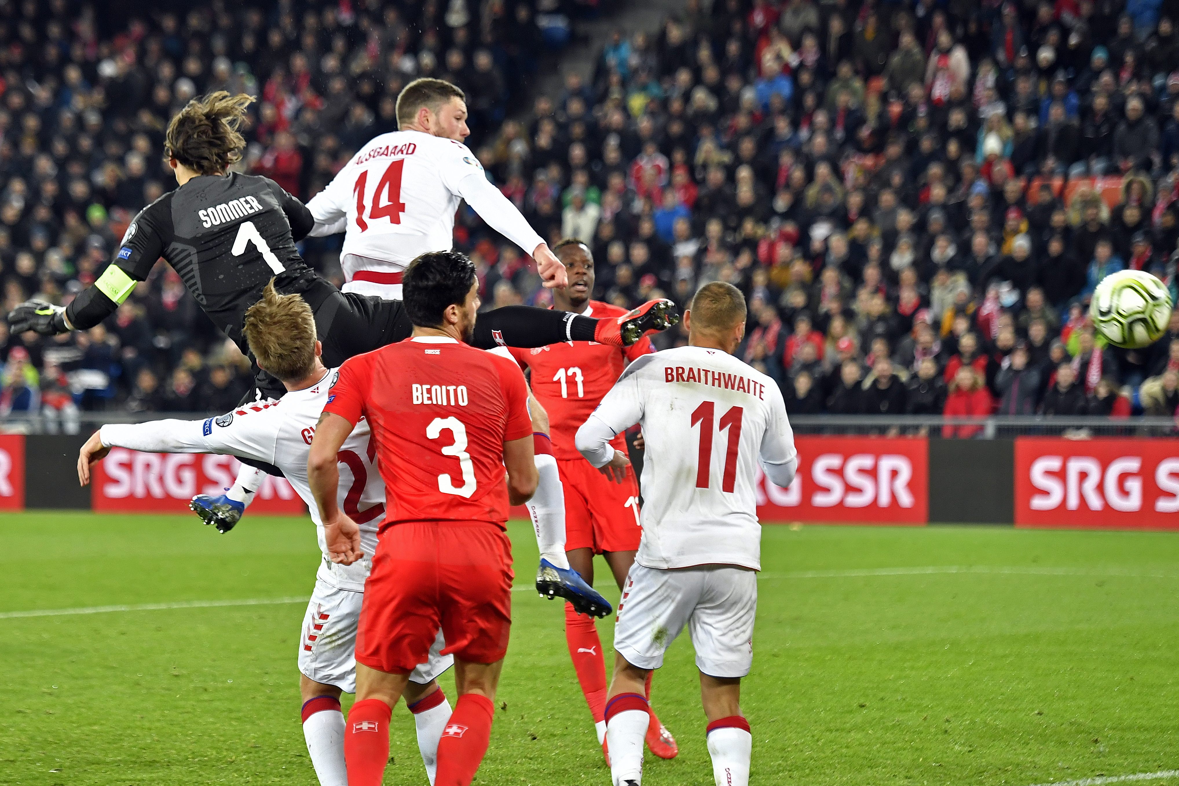 丹麦足球女队胜利在望,晋级四强 丹麦足球女队胜利在望,晋级四强