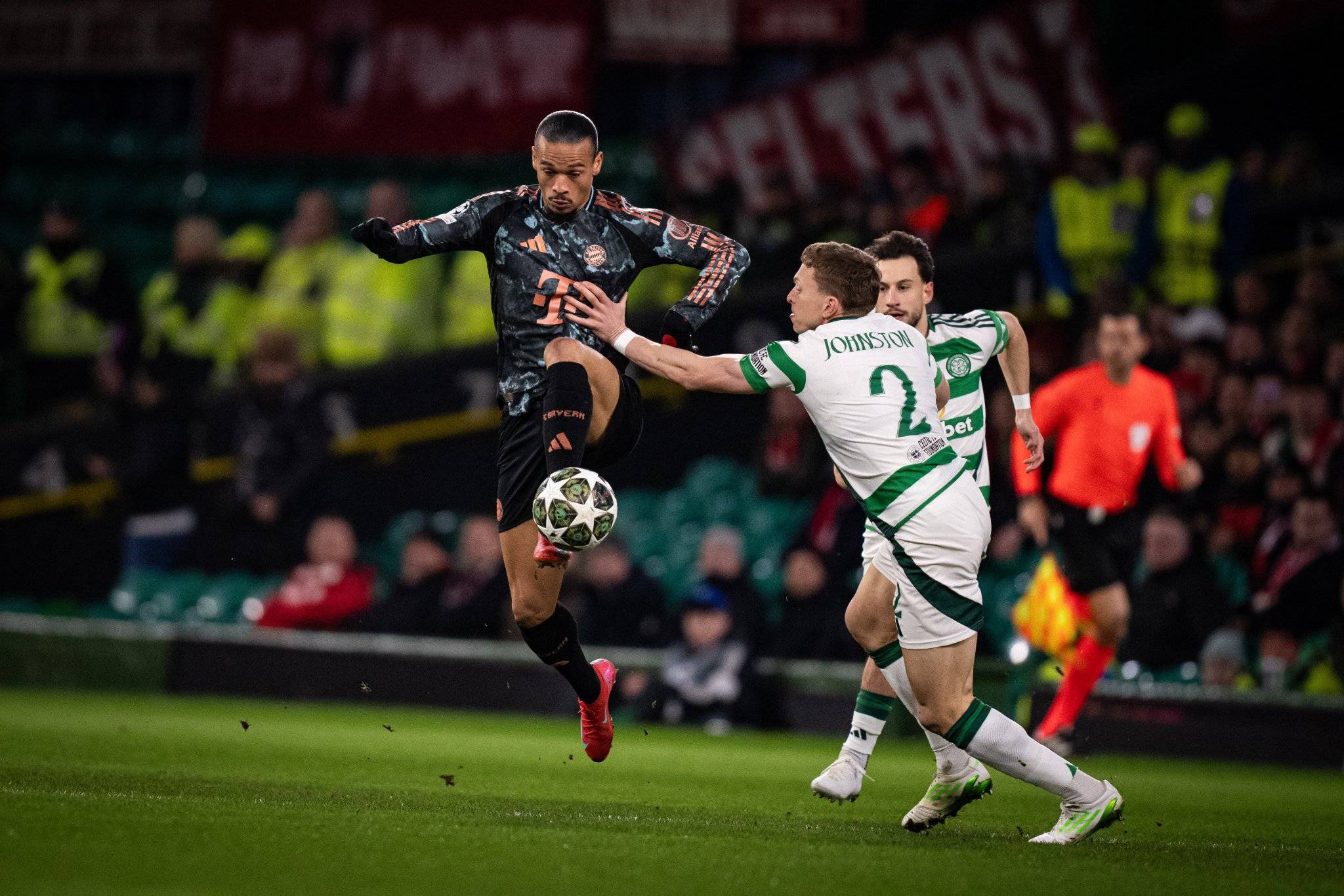 关于拜仁慕尼黑击败皇马,晋级欧冠四强的信息 关于拜仁慕尼黑击败皇马,晋级欧冠四强的信息