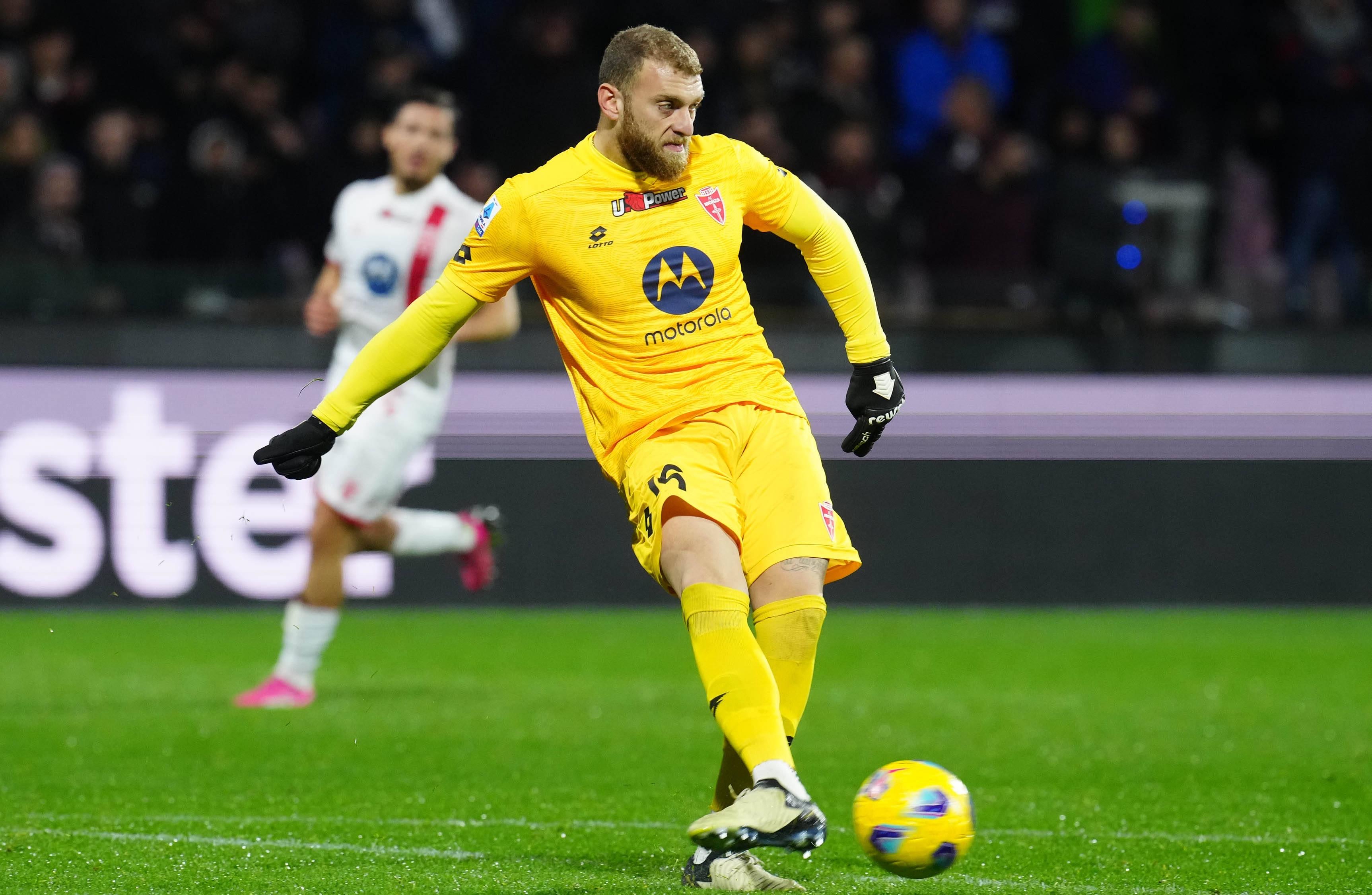 意大利球星传力求转会,尚未决定未来去向的简单介绍 意大利球星传力求转会,尚未决定未来去向的简单介绍