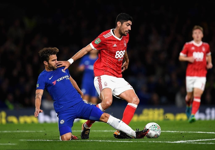 包含斯旺西攻防不均衡，难以继续保持领先的词条