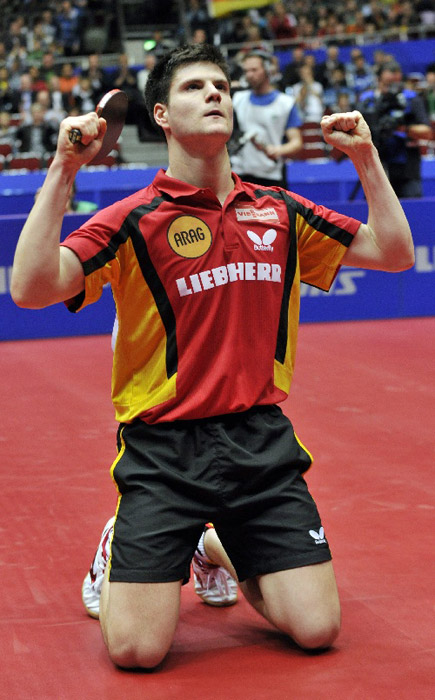 英格兰队横扫德国队，奥恰洛夫带队取胜